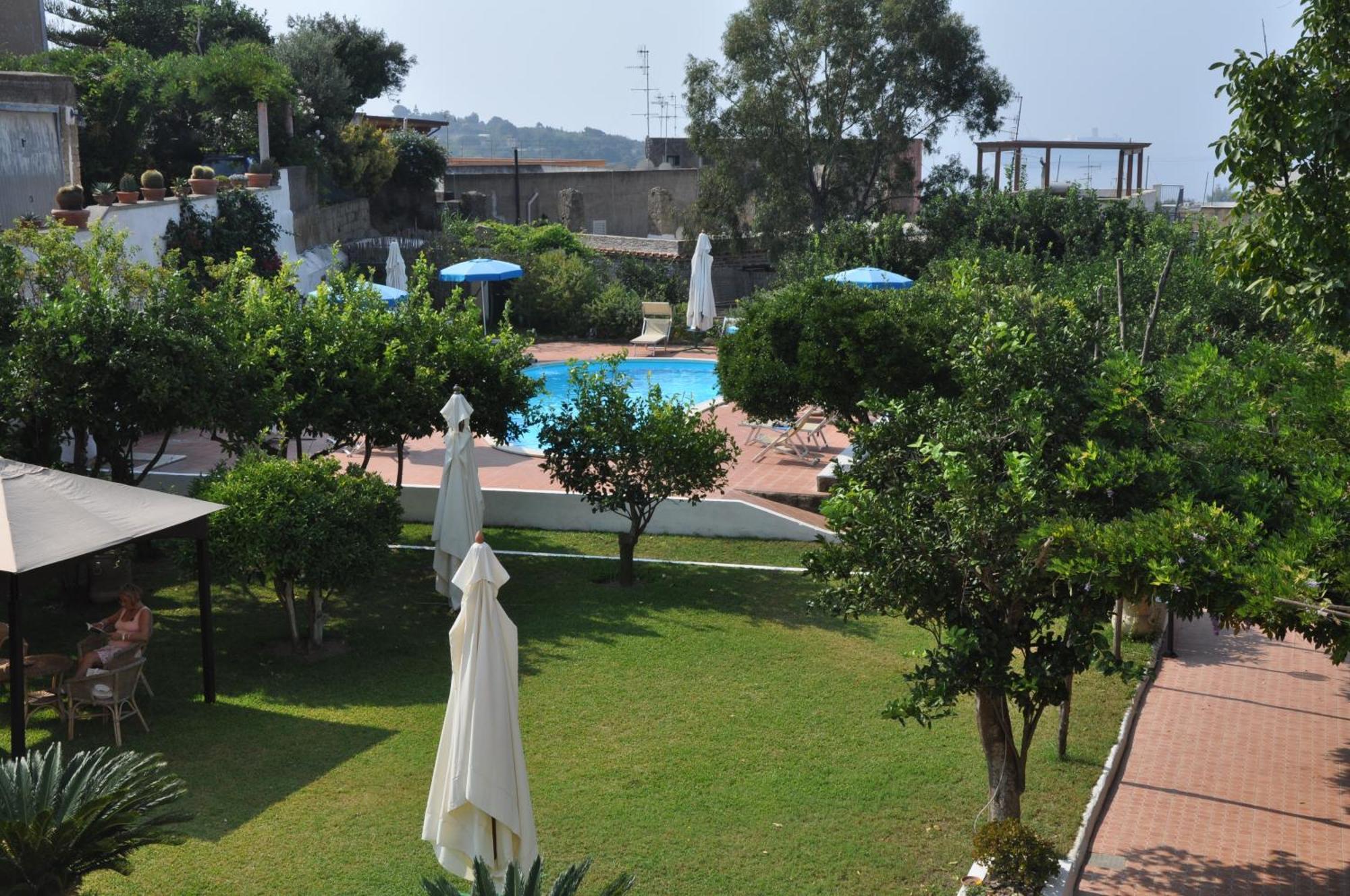 Hotel Savoia Procida Exterior foto