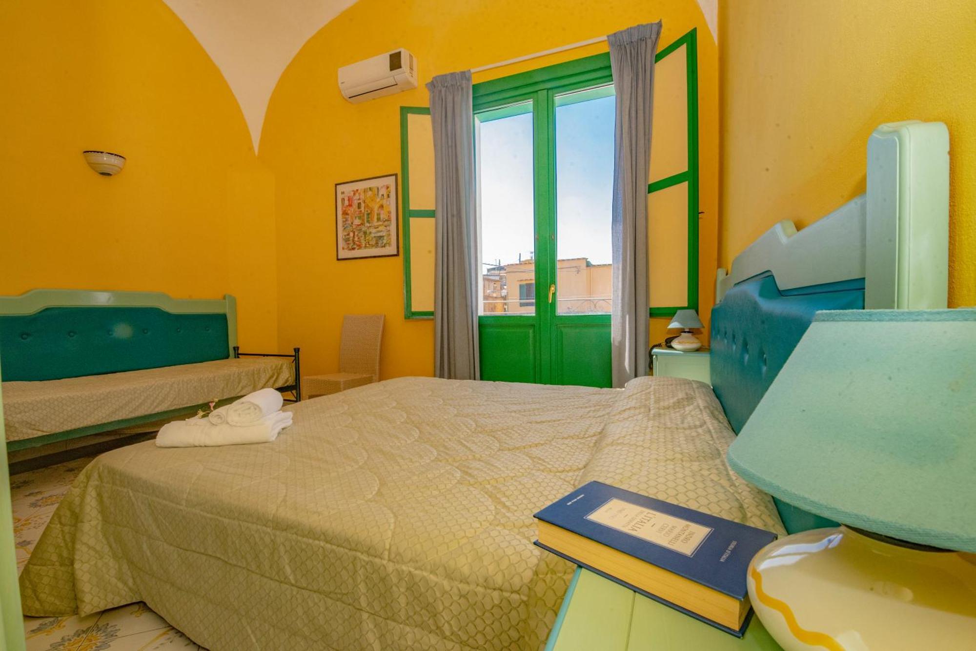 Hotel Savoia Procida Exterior foto