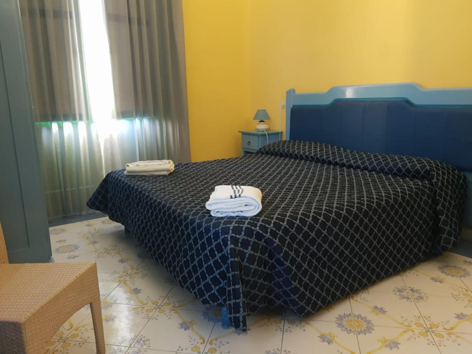Hotel Savoia Procida Exterior foto